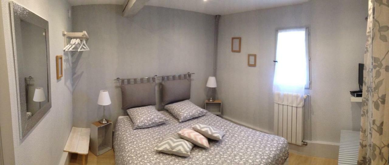 Le Mas De Briquepierre Bed and Breakfast Caraman Exteriör bild