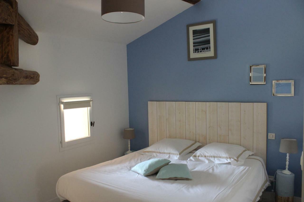 Le Mas De Briquepierre Bed and Breakfast Caraman Exteriör bild